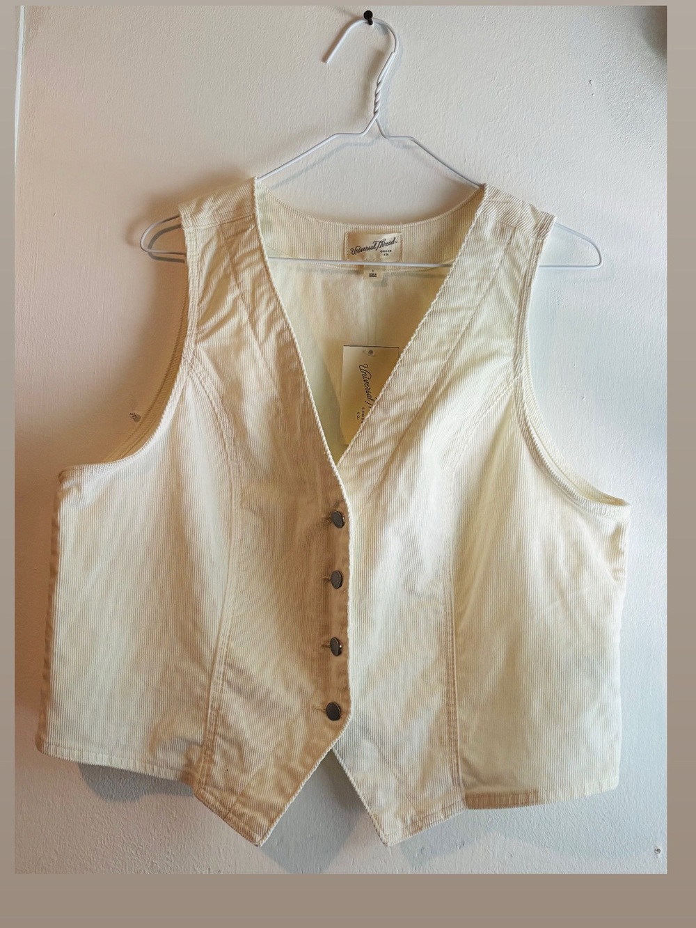 Universal Thread Cream Button-Front Vest - Picture 2 of 8
